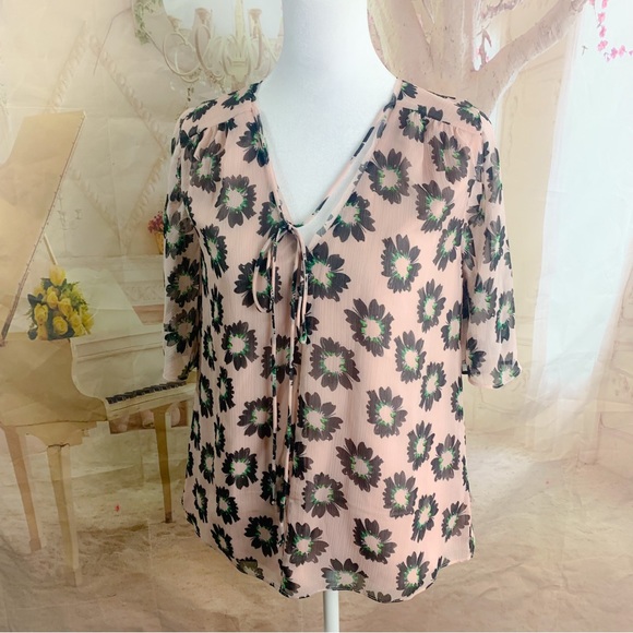 NEW Ted Baker Harlynn Floral Flutter Sleeve Chiffon Top - Picture 5 of 12